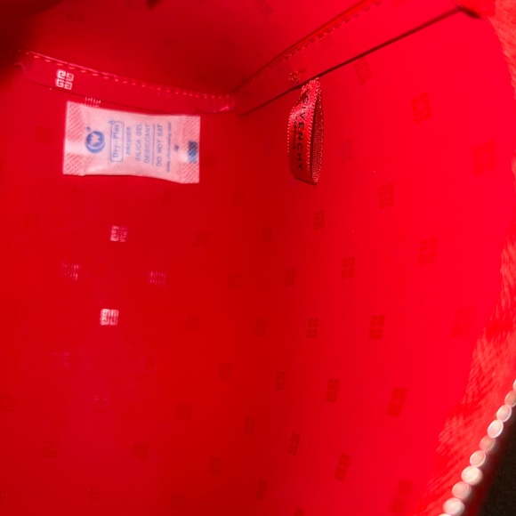 Givnchy parfums Iconic Red hand Pouch - Picture 6 of 6